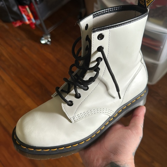 Brand New W7.5 Dr. Martens Boots - Picture 4 of 12